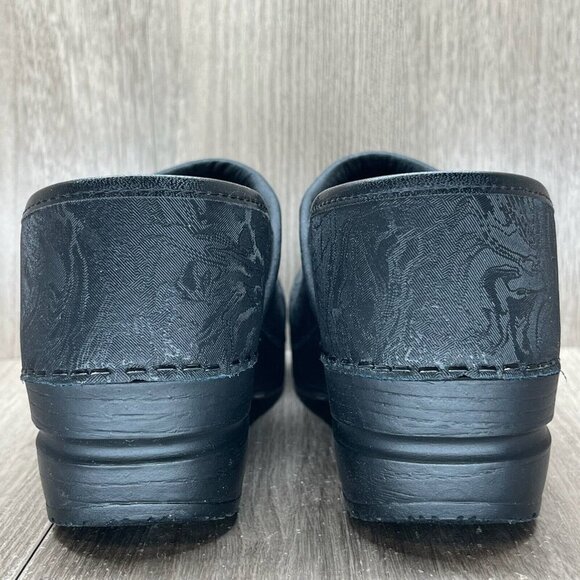 Sanita Shoes Womens Sz 38 Tooled Leather The Original Danish Clogs Slip On Black - Picture 5 of 13